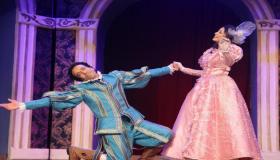 الخميس.. البيت الفنى للمسرح يعرض مسرحية “المتفائل” للفنان سامح حسين بالإسكندرية