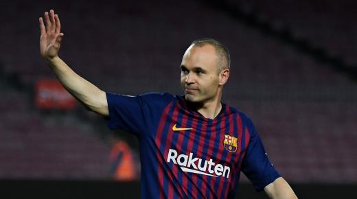 أنيستا: رؤية ميسي بقميص أخر غير برشلونة شيء غريب