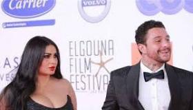 الفيشاوي ينشر فيديو لزوجته ترقص على “أنتوا مين يلا”